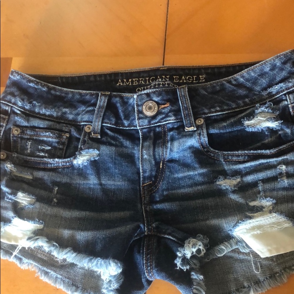 ❗️MAKE OFFER❗️American Eagle Shorties size 4